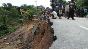 Foto Jalan Longsor (ilustrasi ist)