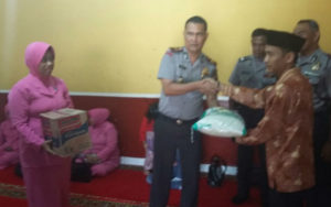 Foto Penyerahan Bantuan