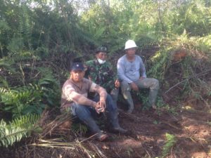 kapolsek payung sekaki akp nardi marbun beserta anggota