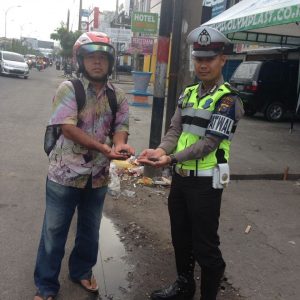 93c0e2d3-871f-43f3-86dc-0a5b8ac9f3cb