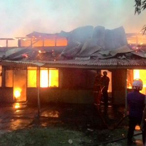 foto : kebakaran di asrama pancasila