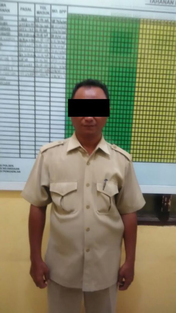 Tolak Tanda Tangani Surat Tanah, Pak RW Dipukul Warga