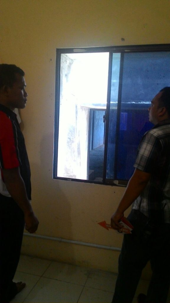 Congkel Jendela Lantai Dua, Sepeda Motor Digondol Maling
