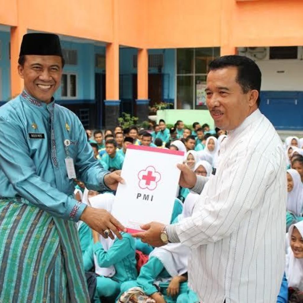Sekolah SMKN 7 Pekanbaru Donor Darah