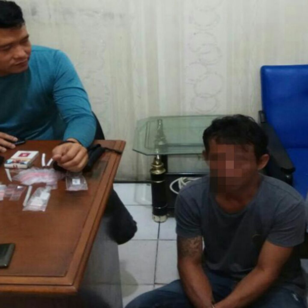 Miliki Narkoba Jenis Sabu, Dua Pria Diringkus Polisi