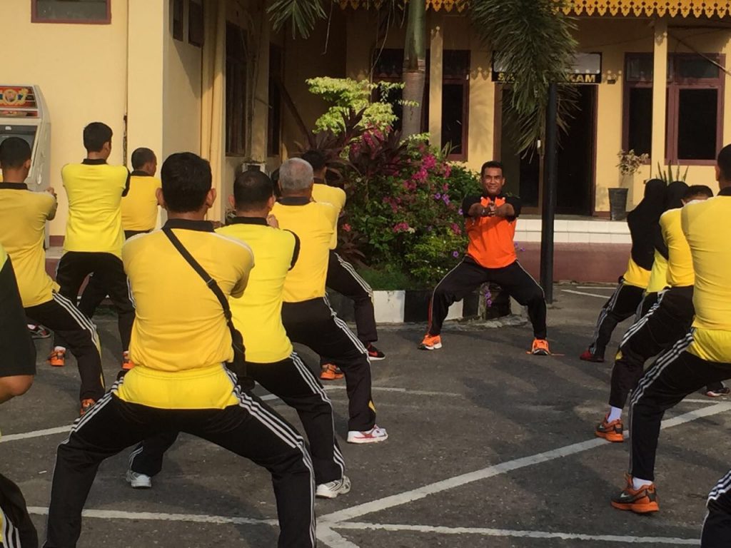 Senam Fit Club Ala Polresta Pekanbaru