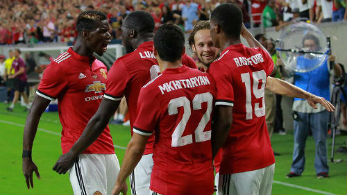 Pemain MU Diimingi Bonus Besar