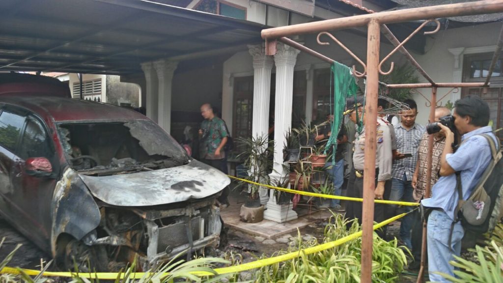 Mobil Pengurus LAM Riau terbakar, Polisi Lakukan Penyelidikan