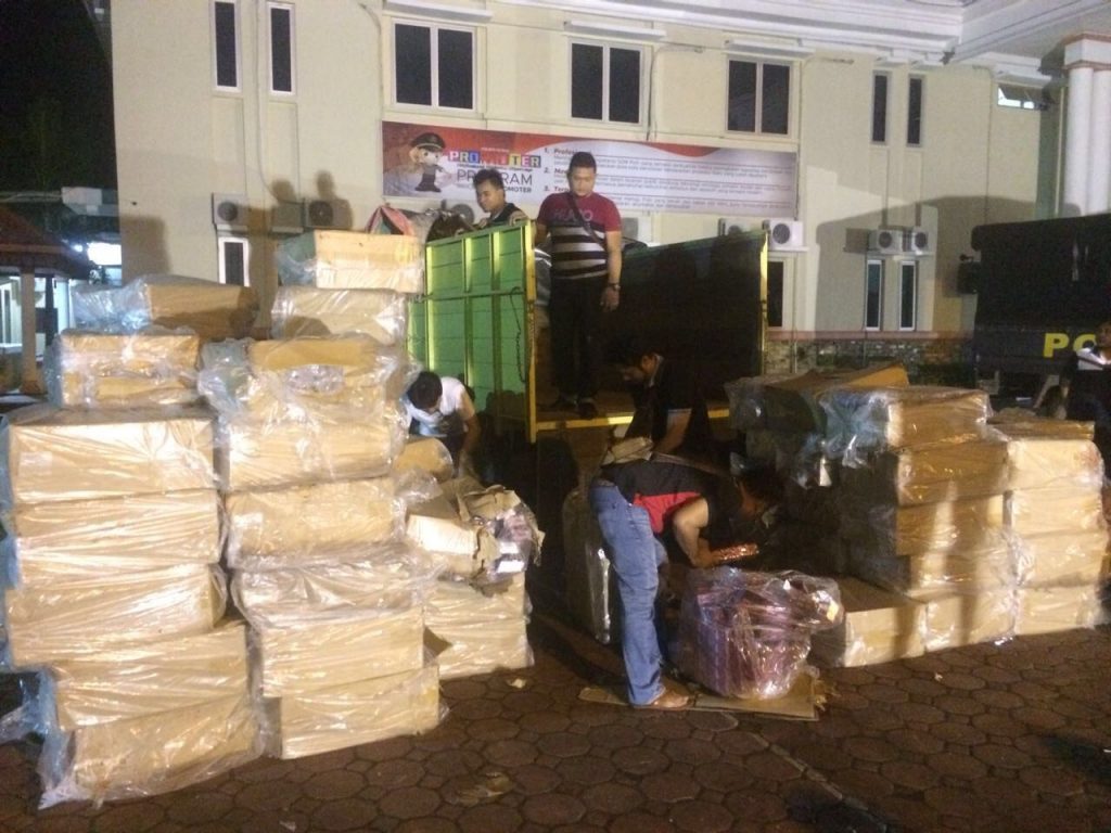 Polres Dumai Gagalkan Penyeludupan 119.100 Bungkus Rokok Ilegal