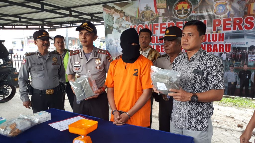 Hasil pengembangan, Polsek Lima puluh kembali amankan ganja kering seberat 3,3 kg
