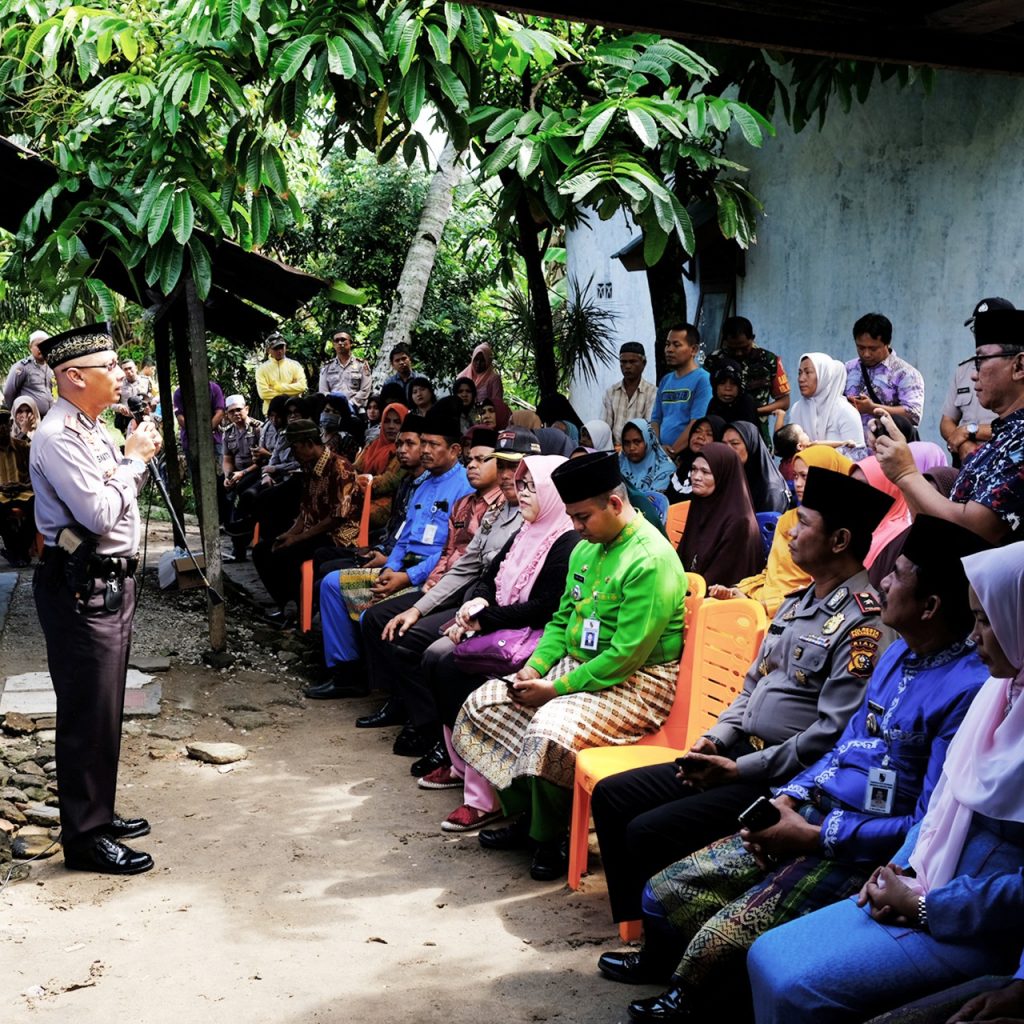 Tim Terpadu Jumat Barokah Polresta Pekanbaru dan Jajaran Polsek Laksanakan Kegiatan Sosial