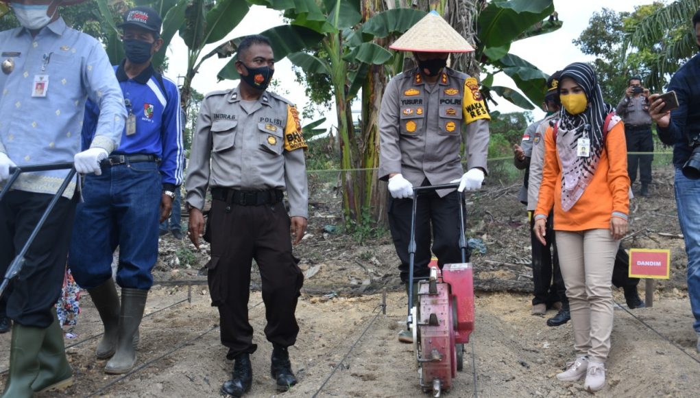Wakapolresta Resmikan Kampung Tangguh Tenayan Raya