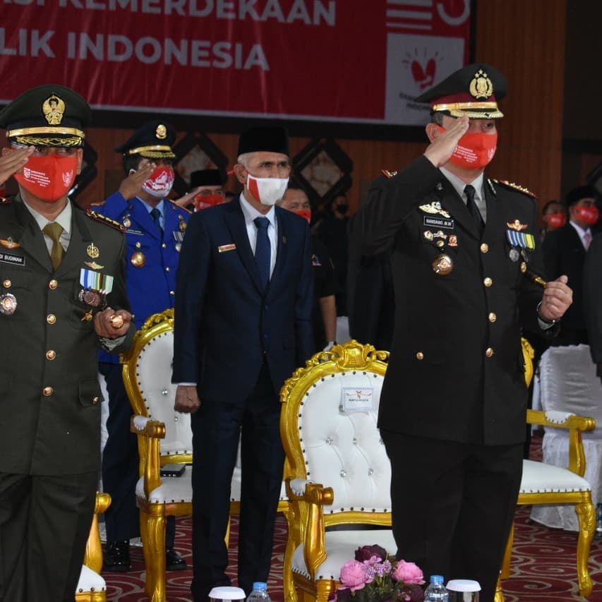 Kapolresta Pekanbaru dan Jajaran Peringati Detik Detik Proklamasi Secara Virtual