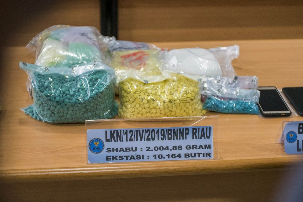 BNNP Riau Amankan 2 Kg Sabu, Pelaku Merupakan Jaringan Antar Provinsi