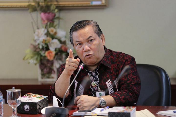 Pemprov Riau Tak Akan Beri Bantuan Hukum ke Kadis ESDM