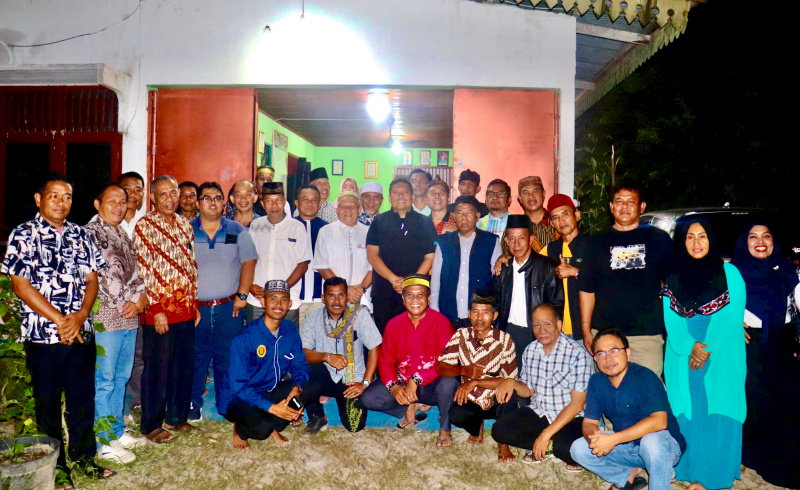 Jalin Silaturahmi, Kapolres AKBP John Louis Letedara Kunjungi FPK Pelalawan