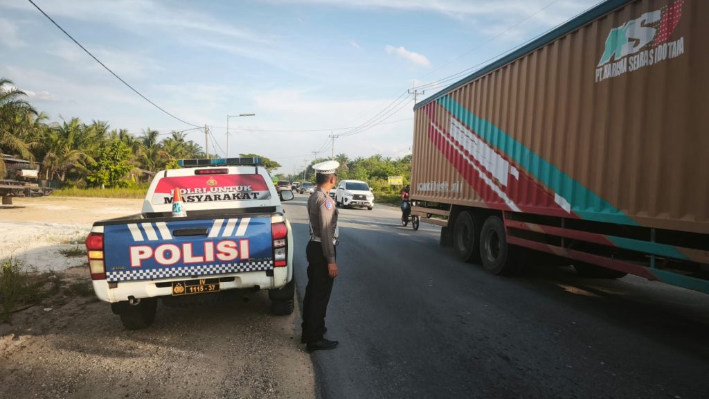 Satgas Preventif Operasi Patuh Lancang Kuning 2025 Gelar Patroli di Titik Rawan Kecelakaan Wilayah Tualang