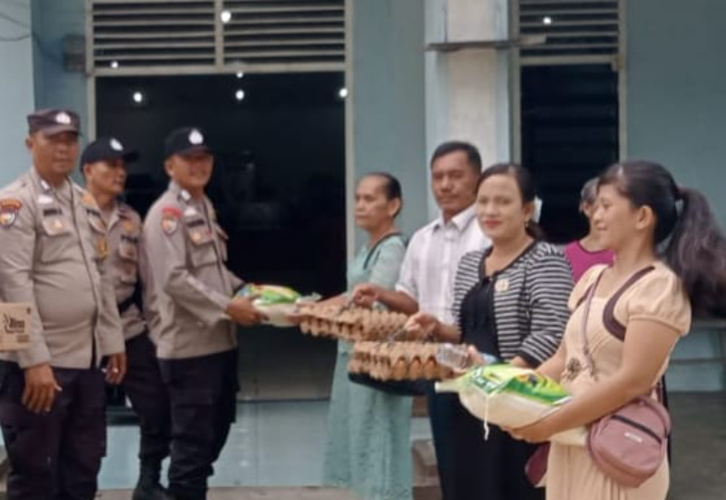 Polsek Kandis Hadirkan Pelayanan Humanis Polri Melalui Program Minggu Kasih di Gereja GPDI Immanuel
