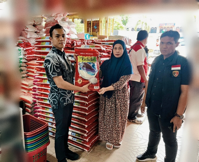 Pastikan Stabil, Satreskrim Polres Pelalawan Turun Cek Harga Beras