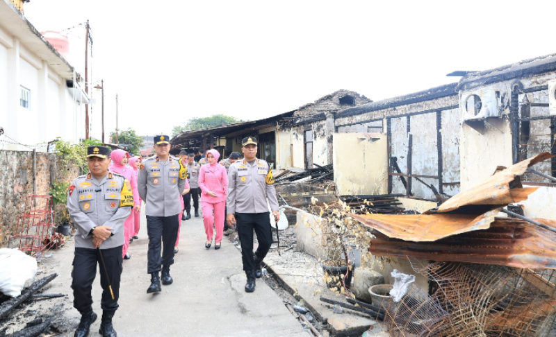 Kebakaran Aspol Pintu Angin, Kapolda Riau Pastikan Bantuan dan Pemulihan