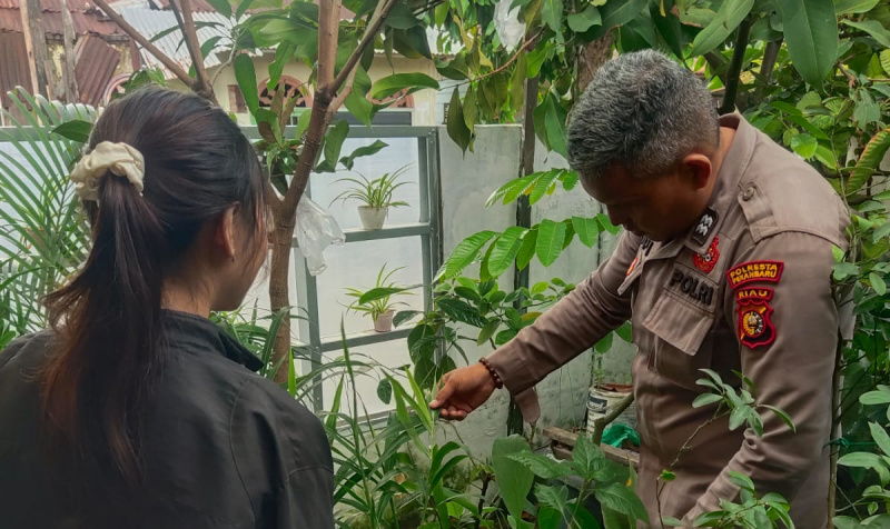 Panit Samapta Polsek Pekanbaru Kota Edukasi Remaja Manfaatkan Pekarangan untuk Ketahanan Pangan