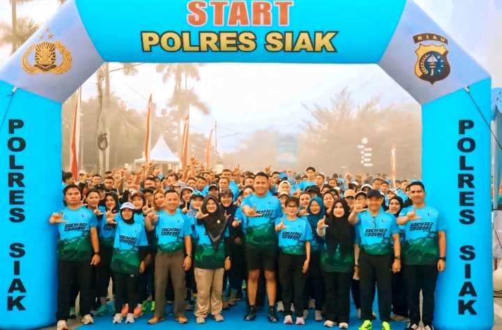 Lautan Pelari Padati Istana Siak, 600 Peserta Sukseskan ‘Road To Riau Bhayangkara Run 2026’