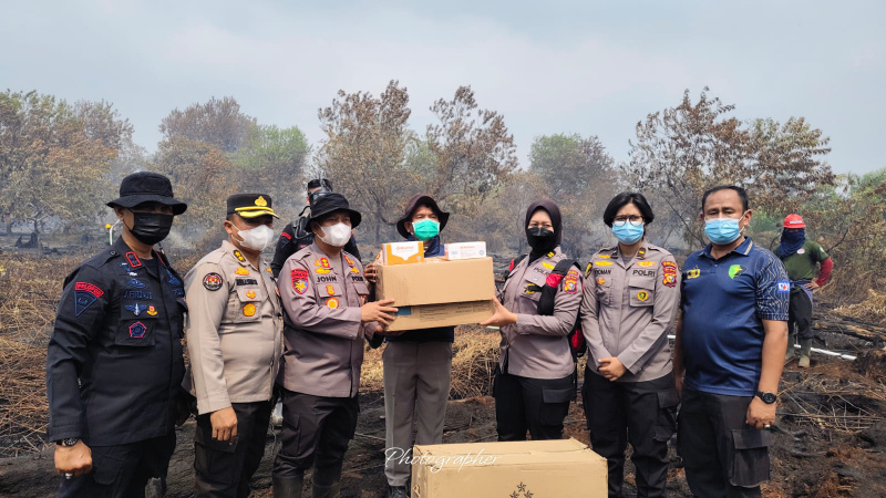 Biddokkes Polda Riau Kirim 30 Unit Oksigen Portabel sebagai Dukungan Penanganan Karhutla di Kerumutan